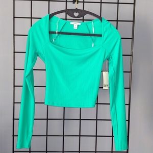 XS long sleeve crop top
